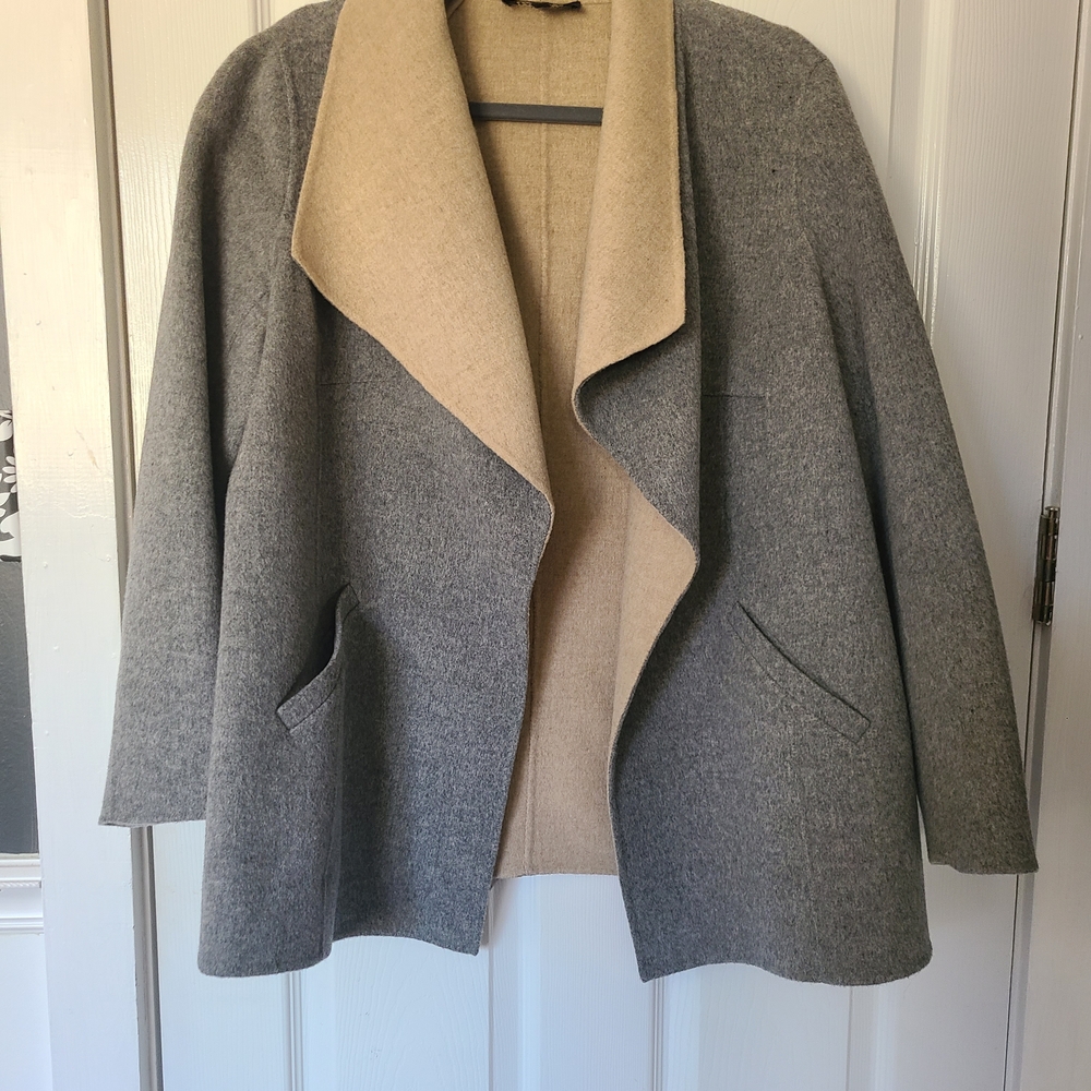 Women's Gray and Tan Open Front Jacket